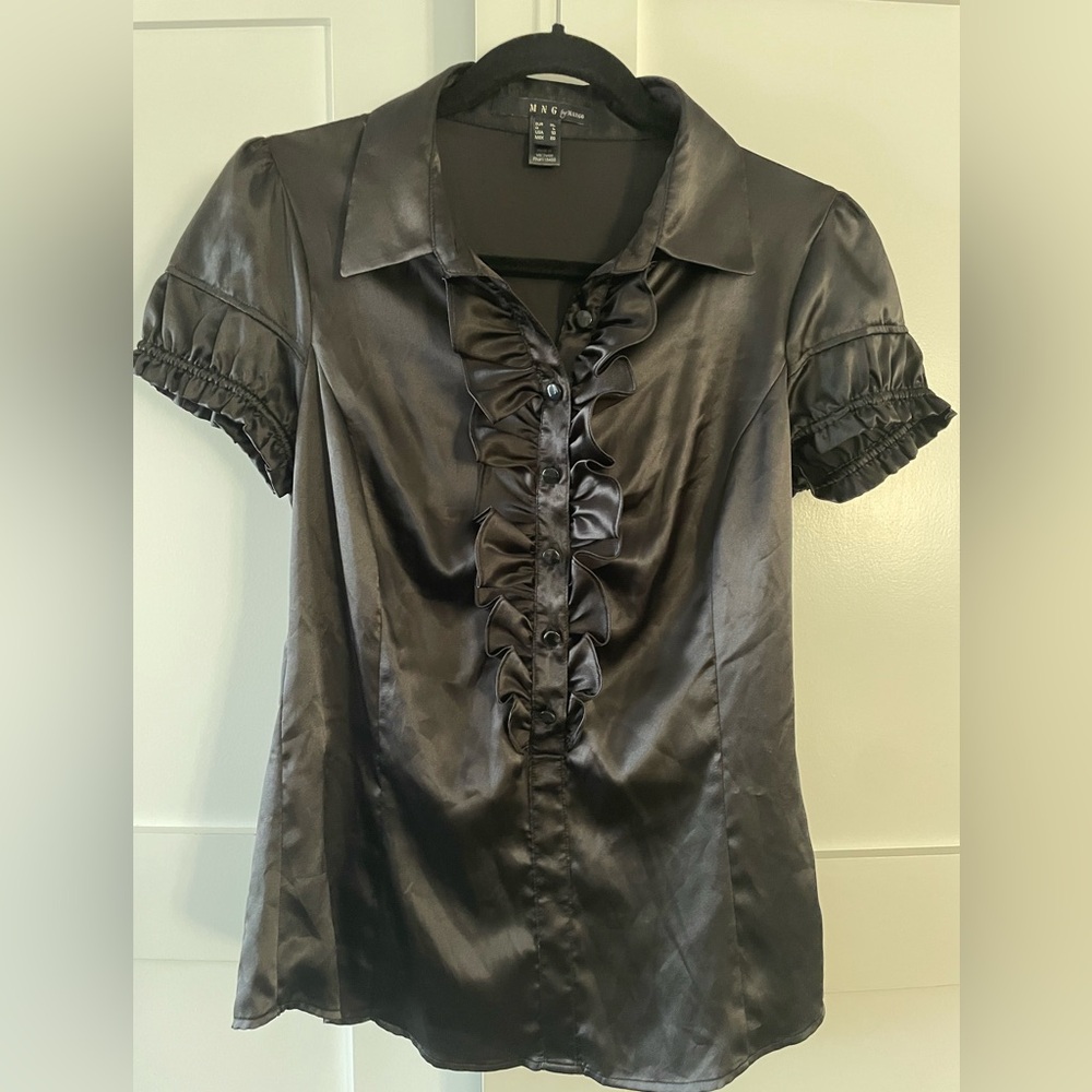 MNG by Mango half button down satiny top